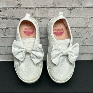Osh Kosh BGosh White Eyelet Toddler Size 10M Dahlia Sneakers Shoes White Bow